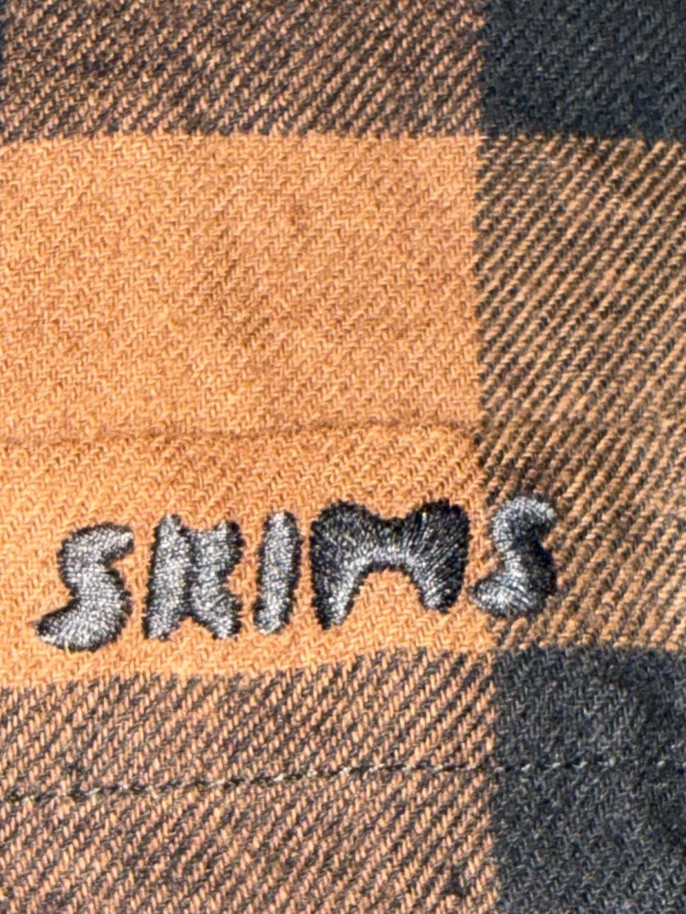 Skims. Buffalo Plaid Sleep Top. Brown/Black. Size XL. - Picture 10 of 10